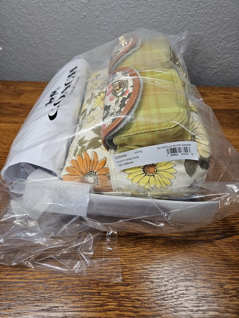 Coach Cargo Shoulder Bag With Floral Print - Picture 6 of 8